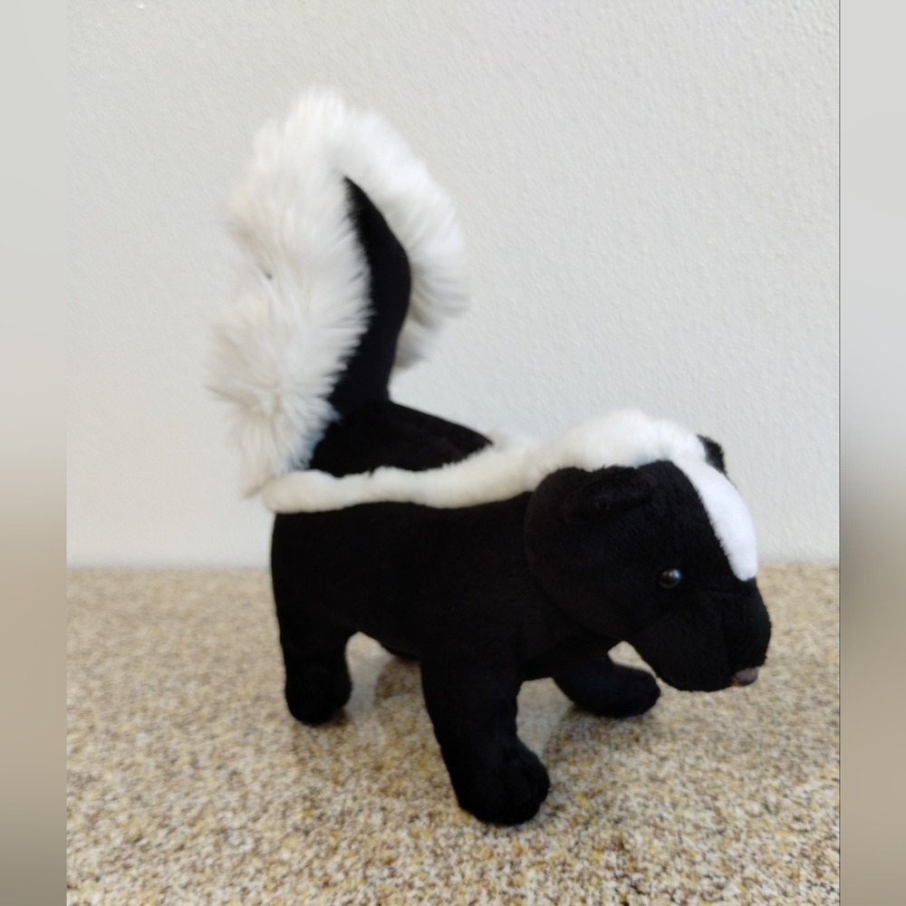 ✓Tiger Tale Toys Skunk skunky black and white Plush standing realistic - Picture 2 of 9
